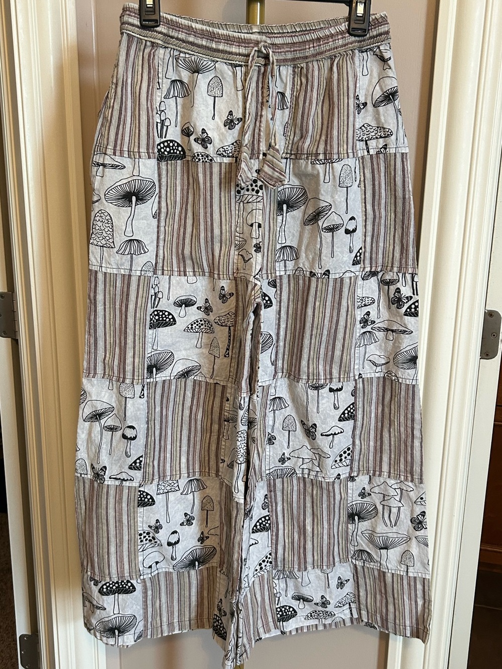 Rising International Wide leg Mushroom Pants(size Large) - Picture 2 of 7